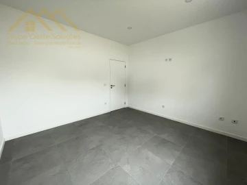 Moradia T6 para Venda em A dos Cunhados e Maceira