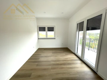 Moradia T6 para Venda em A dos Cunhados e Maceira