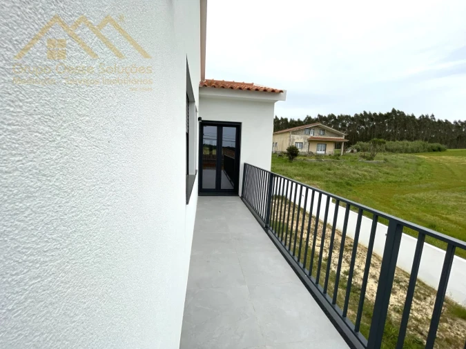 Moradia T6 para Venda em A dos Cunhados e Maceira Foto 18