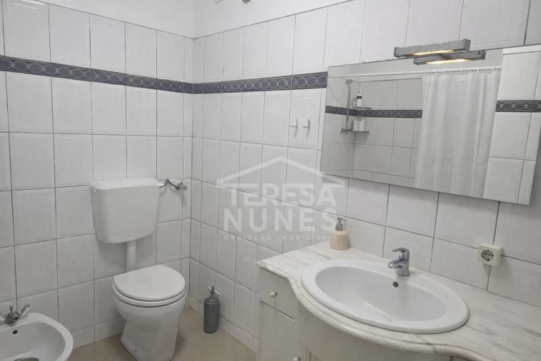 Apartamento T2 para Venda em Charneca de Caparica e Sobreda Foto 11