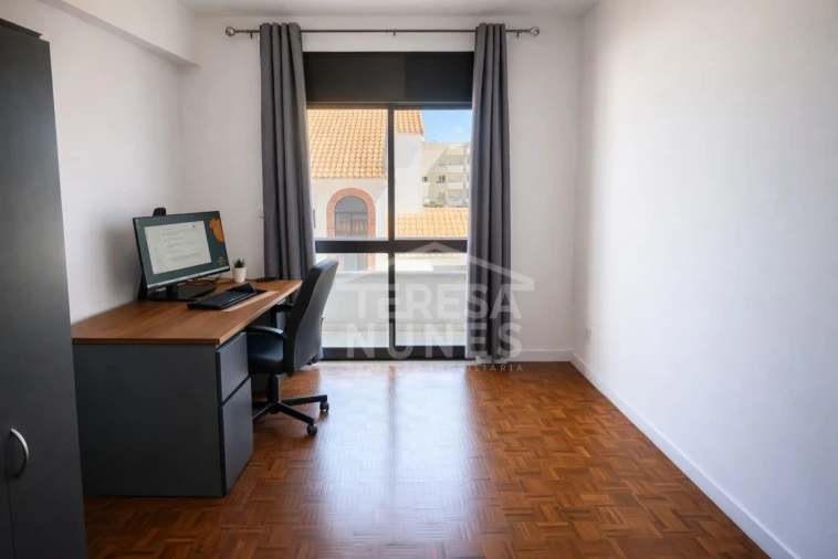 Apartamento T2 para Venda em Charneca de Caparica e Sobreda Foto 12