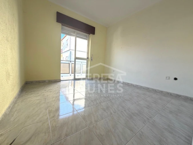 Apartamento T2 para Venda em Quinta do Conde Foto 8