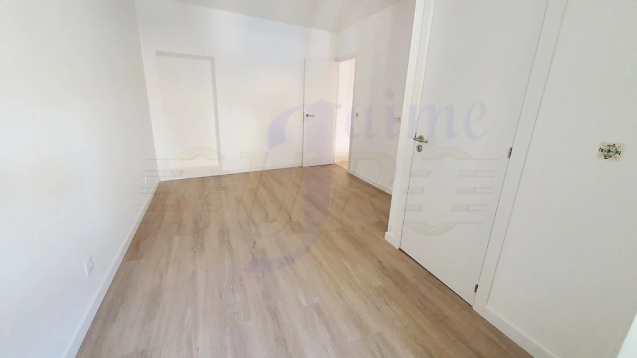 Moradia T1 para Venda em Agualva e Mira-Sintra Foto 9