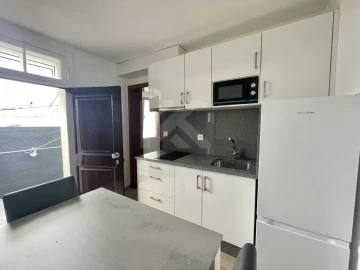 Apartamento T1 para Arrendamento em Funchal (São Pedro)