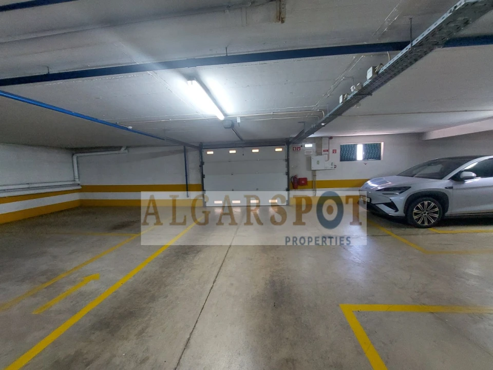 Apartamento T3 para Venda em Quarteira Foto 32