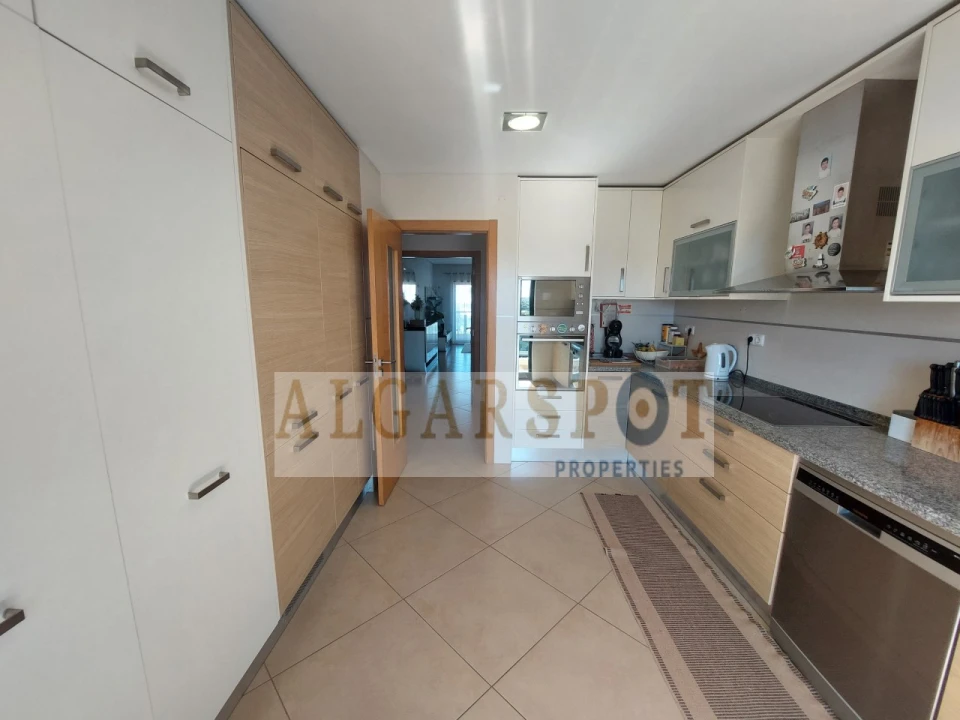 Apartamento T3 para Venda em Quarteira Foto 13
