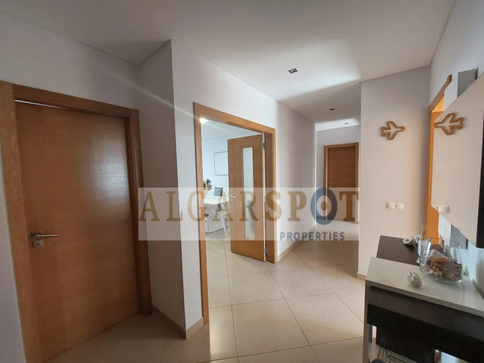 Apartamento T3 para Venda em Quarteira Foto 4