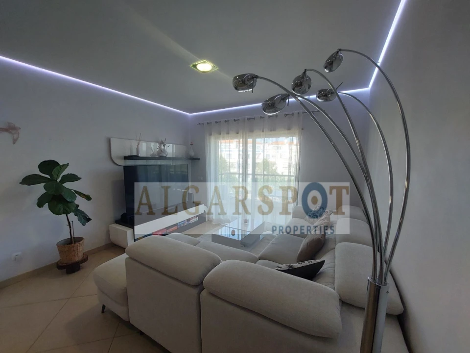 Apartamento T3 para Venda em Quarteira Foto 8