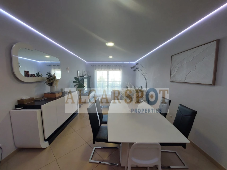 Apartamento T3 para Venda em Quarteira Foto 6