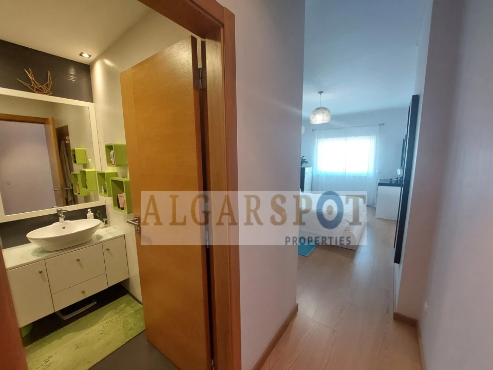 Apartamento T3 para Venda em Quarteira Foto 22