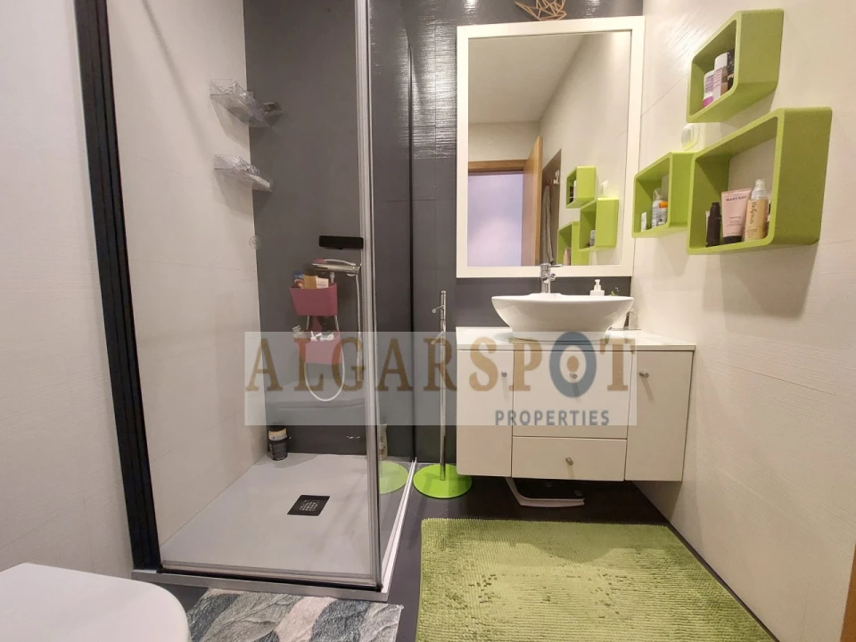 Apartamento T3 para Venda em Quarteira Foto 23