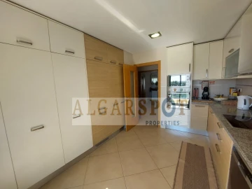 Apartamento T3 para Venda em Quarteira
