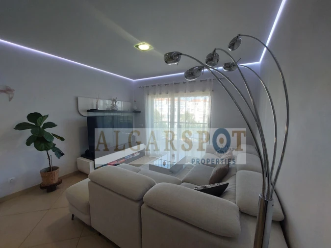 Apartamento T3 para Venda em Quarteira Foto 8