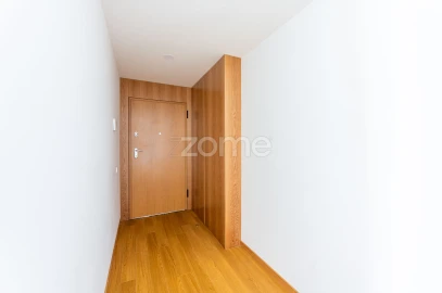 Apartamento T2 para Arrendamento em Caldas de Vizela (São Miguel e São João)