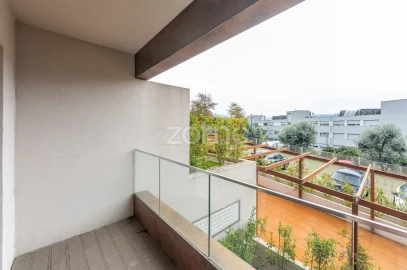 Apartamento T2 para Arrendamento em Caldas de Vizela (São Miguel e São João)