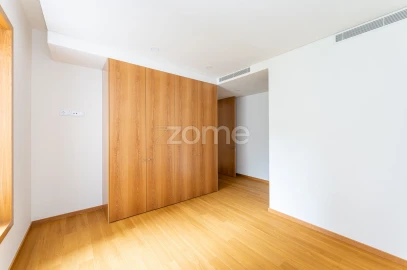 Apartamento T2 para Arrendamento em Caldas de Vizela (São Miguel e São João)