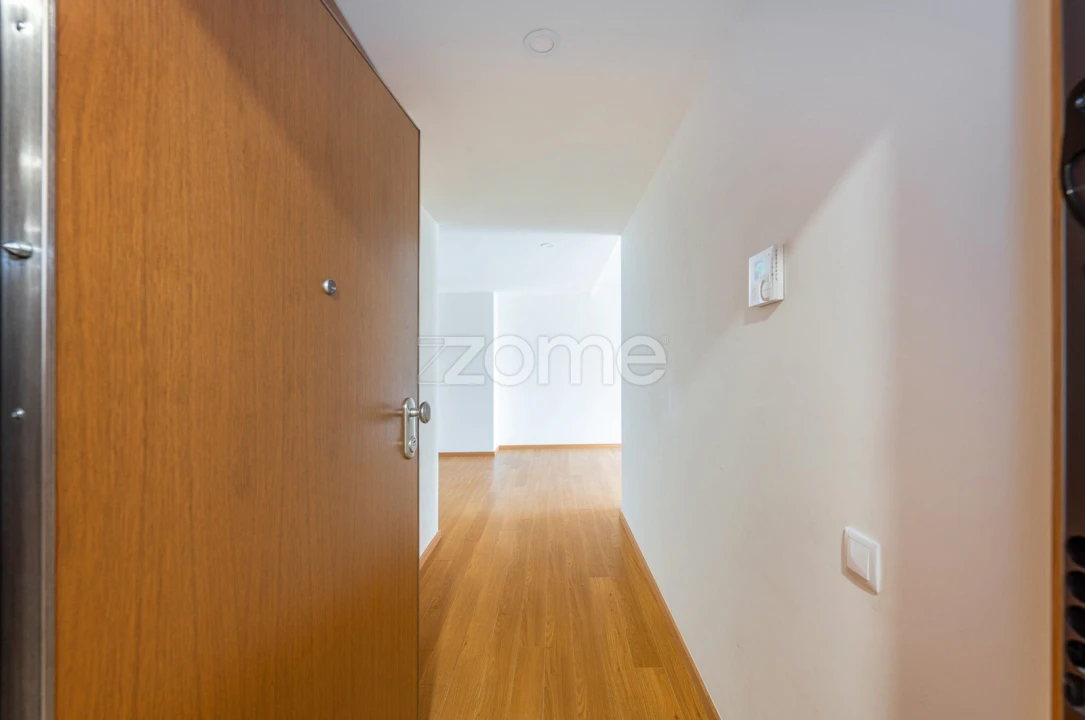 Apartamento T2 para Arrendamento em Caldas de Vizela (São Miguel e São João) Foto 10