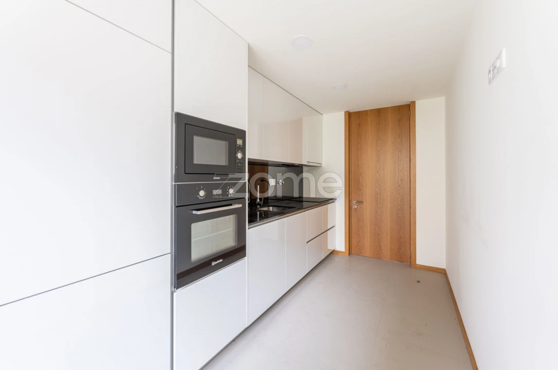 Apartamento T2 para Arrendamento em Caldas de Vizela (São Miguel e São João) Foto 16