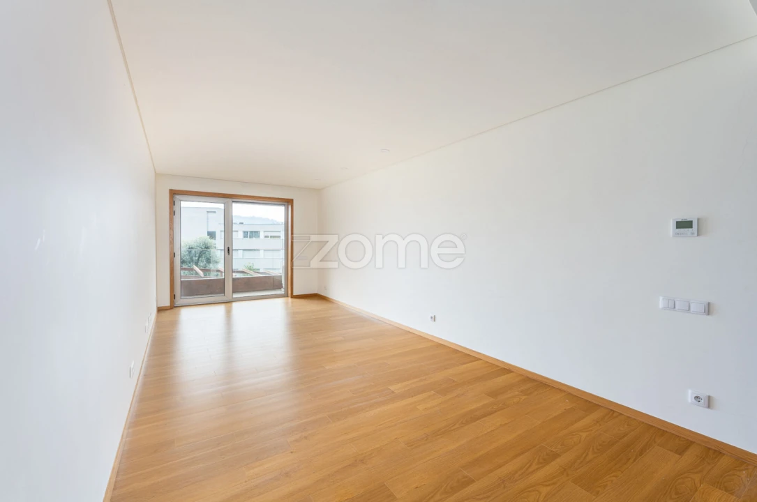 Apartamento T2 para Arrendamento em Caldas de Vizela (São Miguel e São João) Foto 21