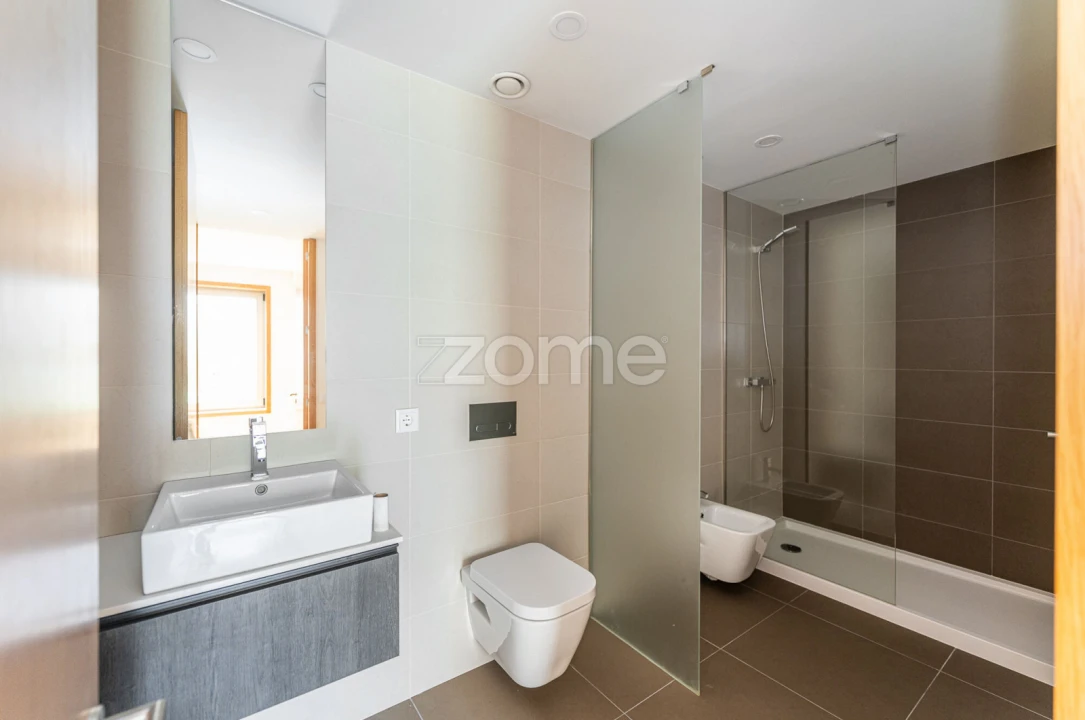 Apartamento T2 para Arrendamento em Caldas de Vizela (São Miguel e São João) Foto 28