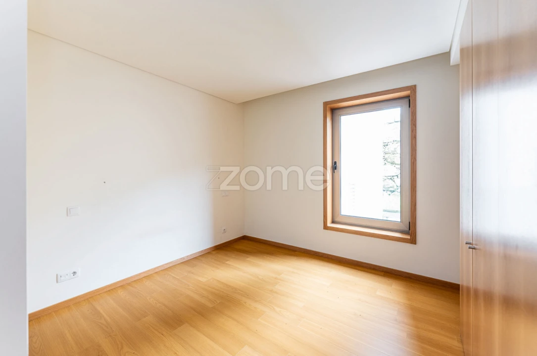 Apartamento T2 para Arrendamento em Caldas de Vizela (São Miguel e São João) Foto 35