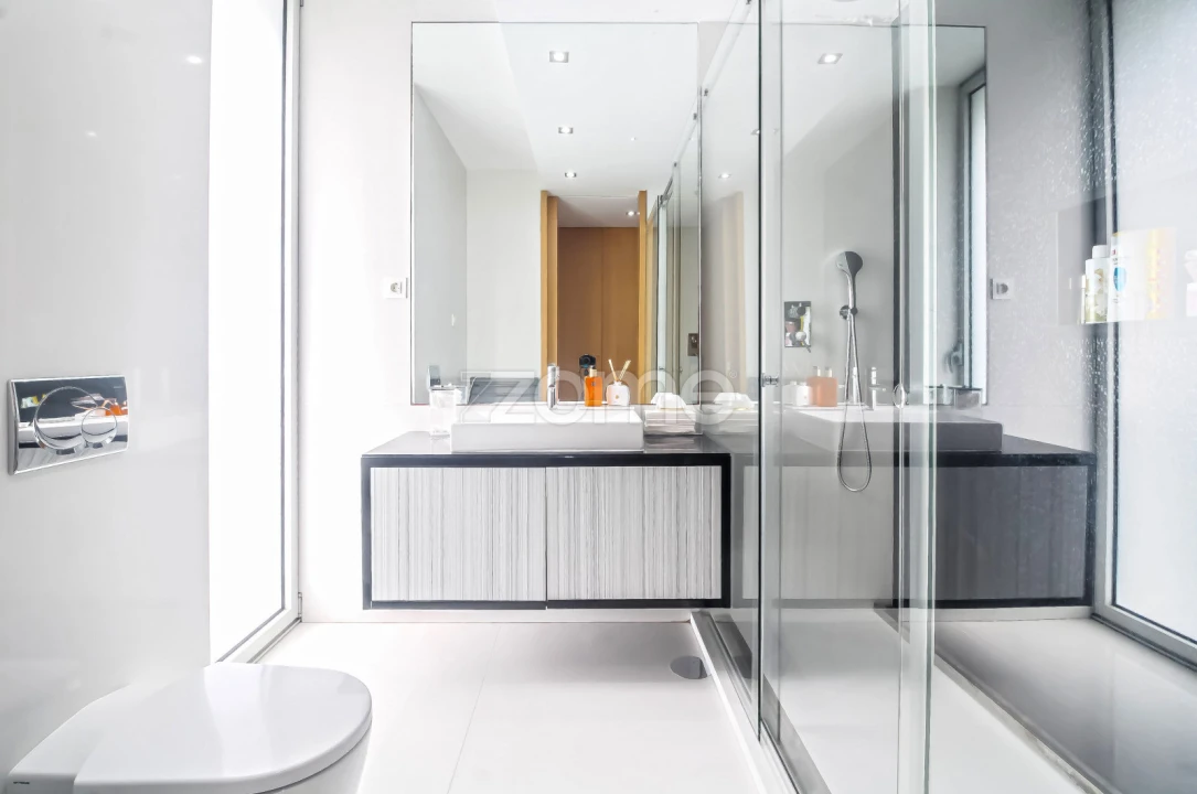 Moradia T4 para Arrendamento em Canelas Foto 35