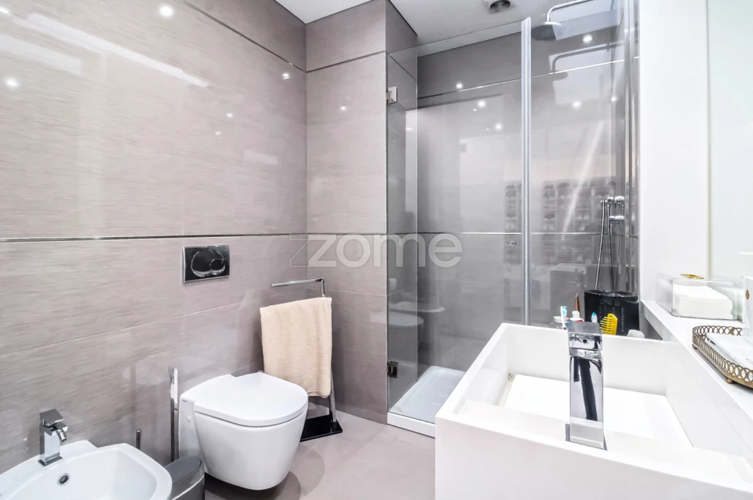 Moradia T4 para Arrendamento em Canelas Foto 51