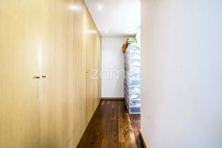 Moradia T4 para Arrendamento em Canelas Foto 45