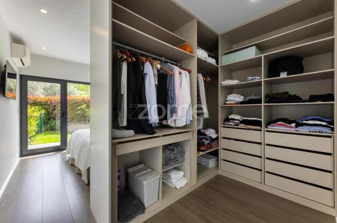 Moradia T4 para Venda em Santa Lucrécia de Algeriz e Navarra Foto 21