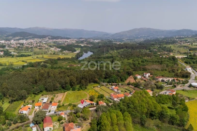 Moradia T4 para Venda em Santa Lucrécia de Algeriz e Navarra