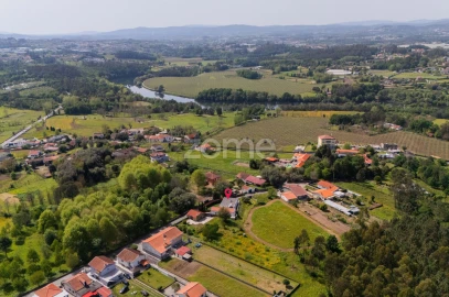 Moradia T4 para Venda em Santa Lucrécia de Algeriz e Navarra