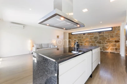 Moradia T4 para Venda em Santa Lucrécia de Algeriz e Navarra