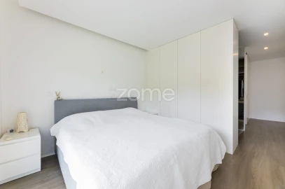 Moradia T4 para Venda em Santa Lucrécia de Algeriz e Navarra