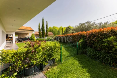 Moradia T4 para Venda em Santa Lucrécia de Algeriz e Navarra