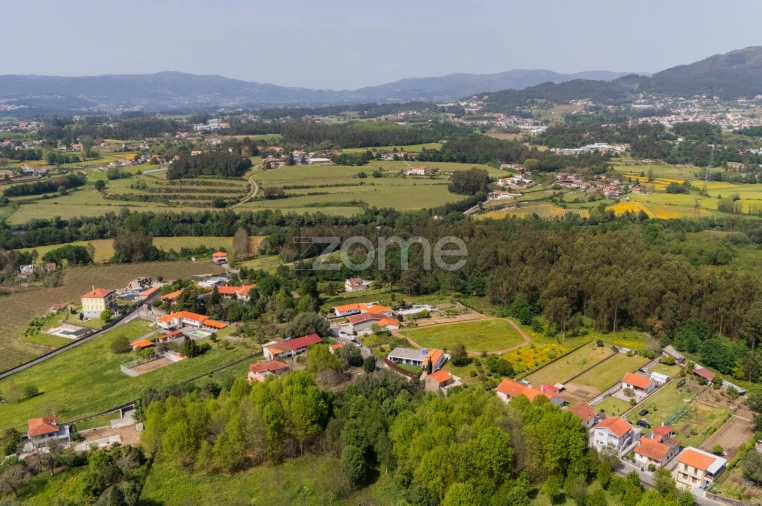 Moradia T4 para Venda em Santa Lucrécia de Algeriz e Navarra Foto 32