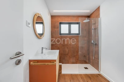 Moradia T4 para Venda em Lanhelas