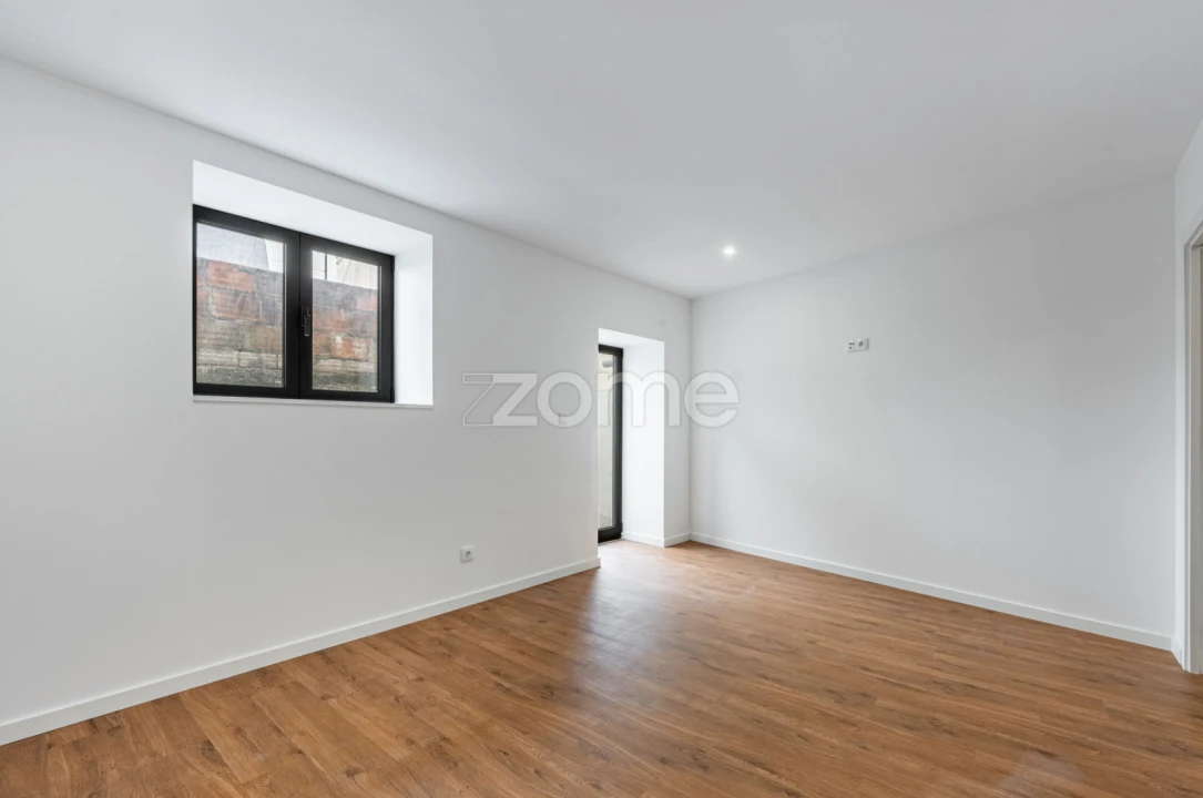 Moradia T4 para Venda em Lanhelas Foto 10