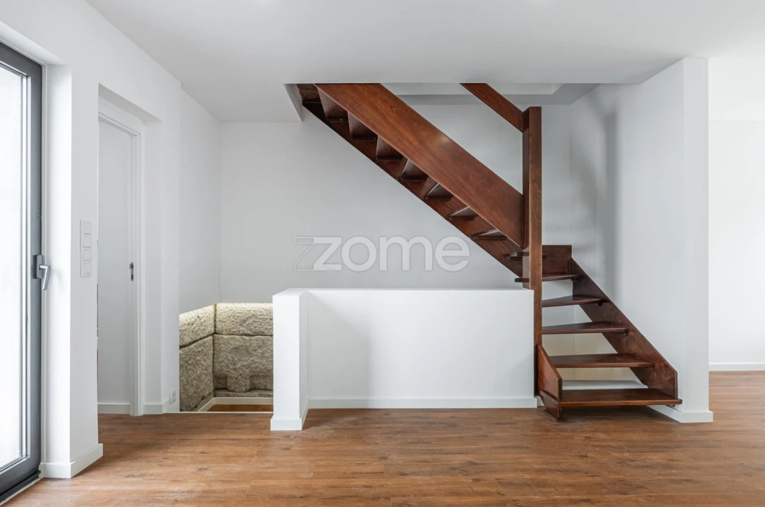 Moradia T4 para Venda em Lanhelas Foto 28