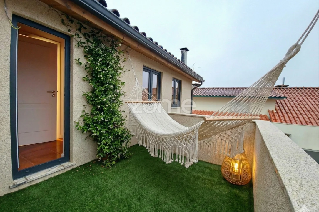 Moradia T4 para Venda em Lanhelas Foto 1