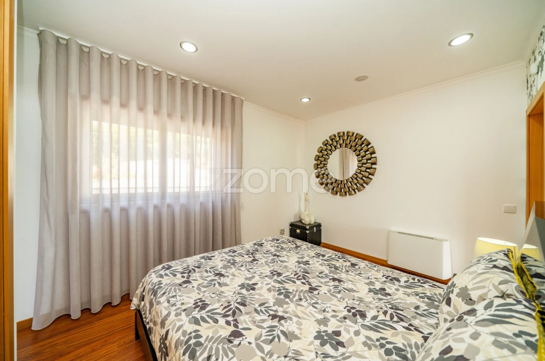 Moradia T5 para Venda em Codeçoso Foto 28