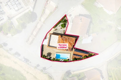 Moradia T5 para Venda em Codeçoso