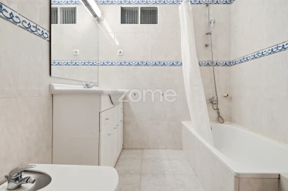 Apartamento T4 para Venda em São Domingos de Benfica