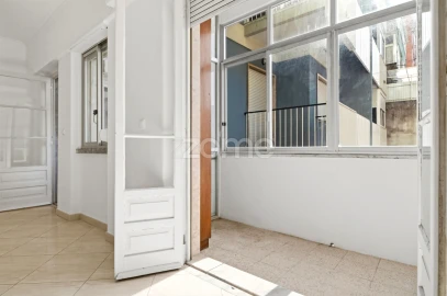 Apartamento T4 para Venda em São Domingos de Benfica