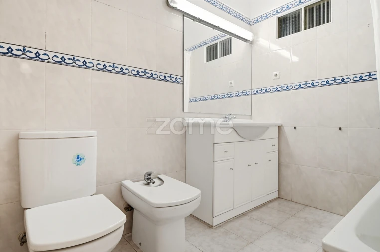 Apartamento T4 para Venda em São Domingos de Benfica Foto 23