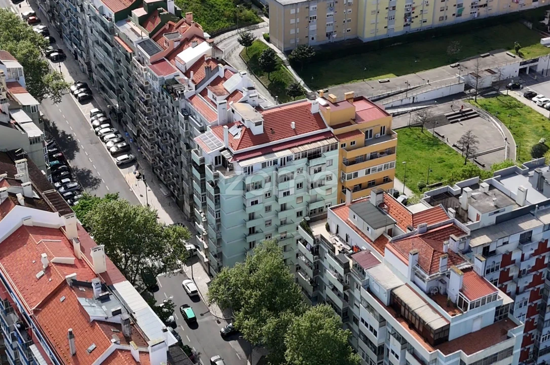 Apartamento T4 para Venda em São Domingos de Benfica Foto 27