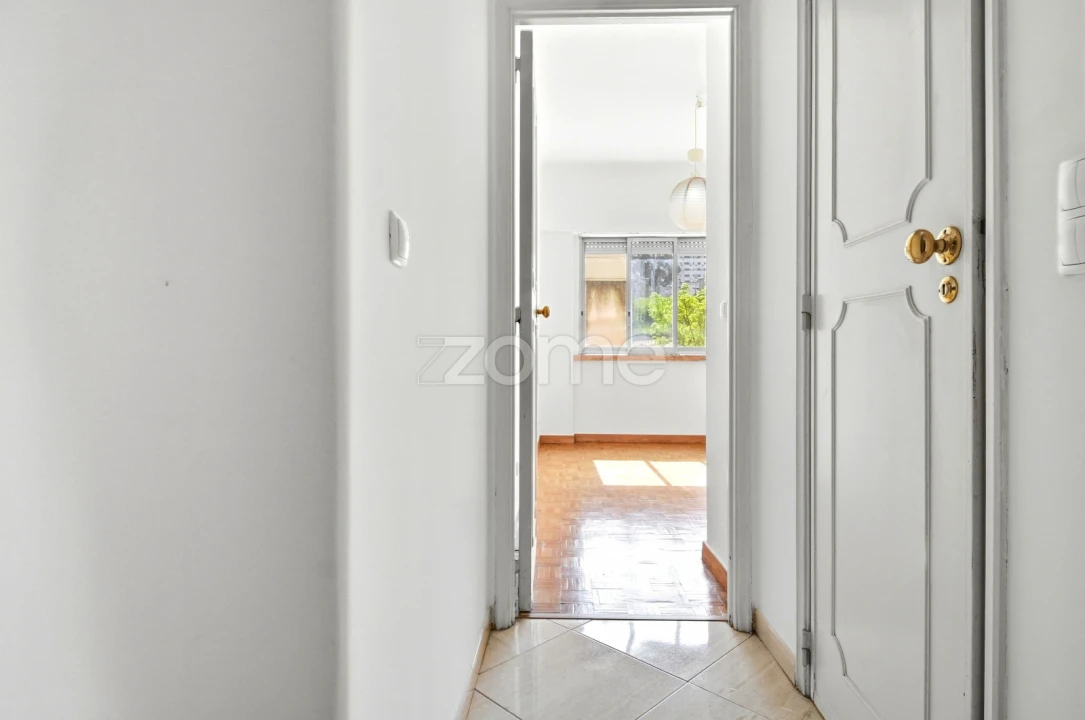 Apartamento T4 para Venda em São Domingos de Benfica Foto 21