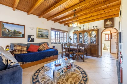 Moradia T5 para Venda em Vau