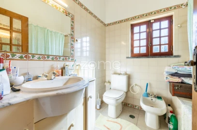 Moradia T5 para Venda em Vau