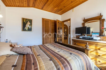 Moradia T5 para Venda em Vau