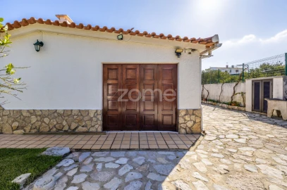 Moradia T5 para Venda em Vau